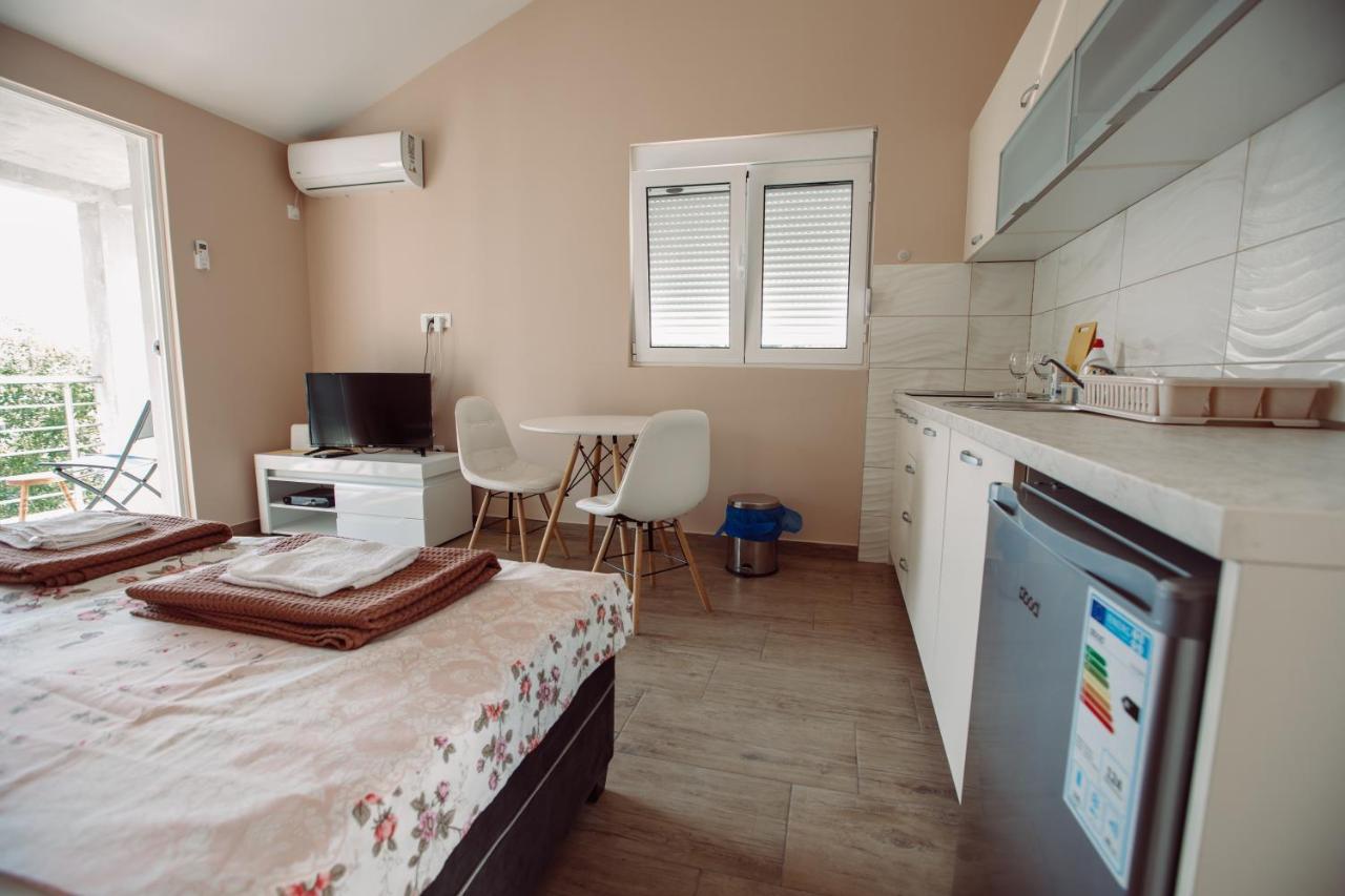 Apartmani Peko Kotor Exterior photo